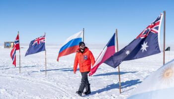 Gabriel Boric au Pôle sud pour rappeler les ambitions du Chili en Antarctique