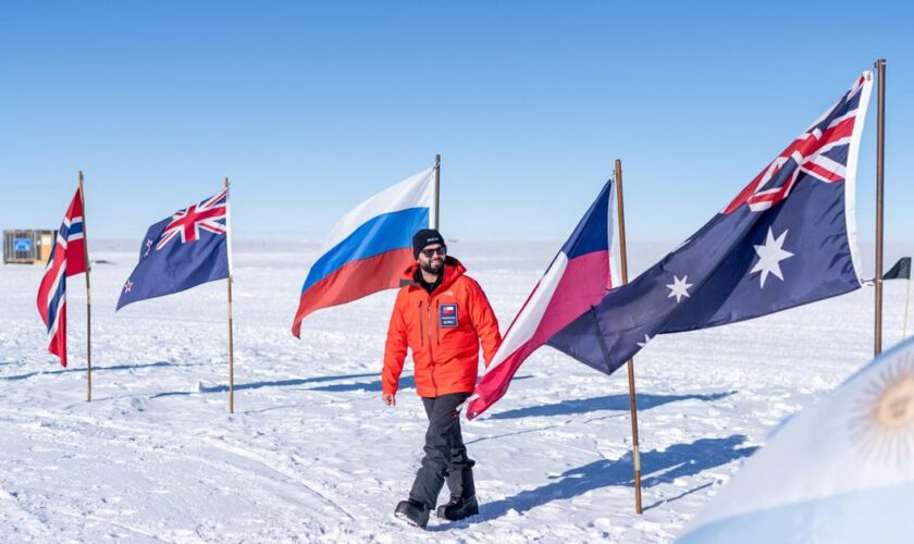 Gabriel Boric au Pôle sud pour rappeler les ambitions du Chili en Antarctique