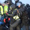 AfD-Parteitag in Sachsen – Erste Blockadeversuche vor der Halle