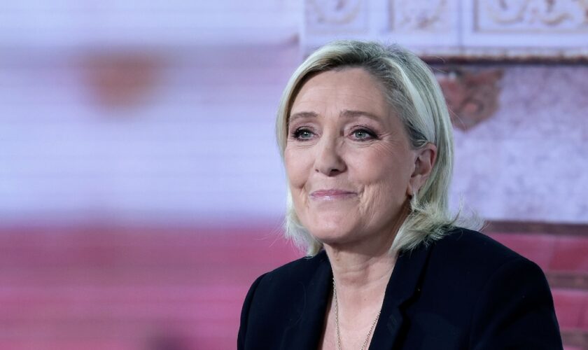 Marine Le Pen avant son intervention au 20H de TF1 le 4 décembre 2024