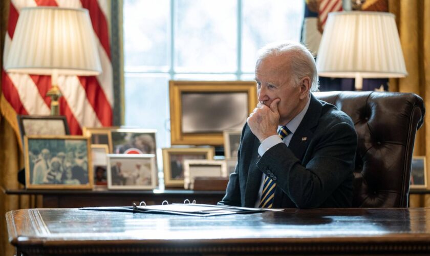 Avant l’investiture de Trump, Biden autorise près d’un million de migrants à rester 18 mois de plus