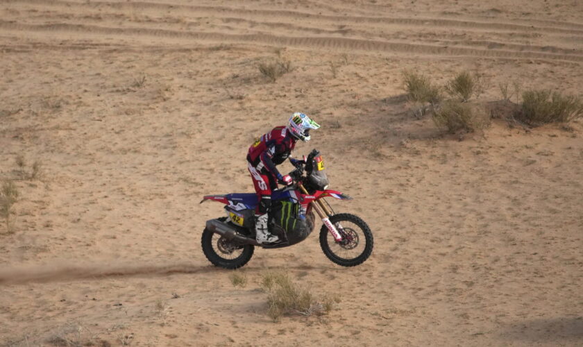 Dakar 2025 : Le motard français Van Beveren, deuxième de la 6ème étape, reste sur le podium