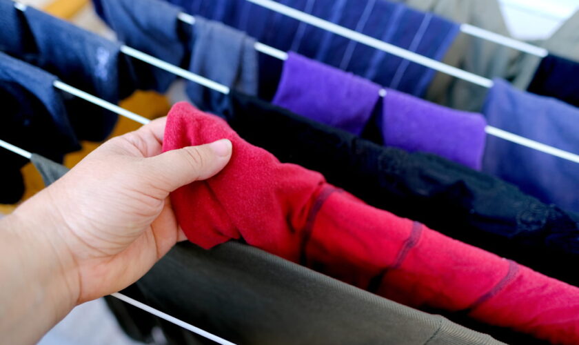 Cette astuce de grand-mère fait sécher le linge en un temps record l'hiver, surtout quand il fait froid