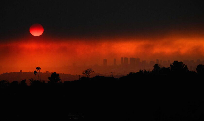 EN IMAGES - Incendies en Californie : Los Angeles en enfer