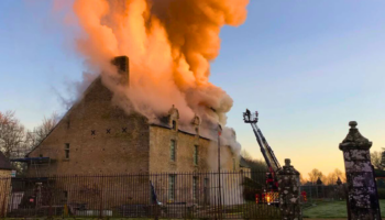 En Bretagne, un incendie ravage ce manoir classé aux monuments historiques, tout juste restauré