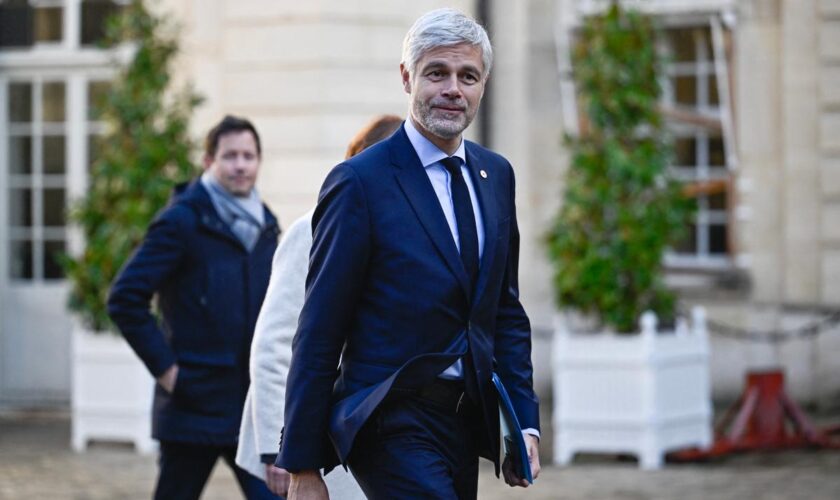 Une suspension de la réforme des retraites serait « irresponsable », estime Wauquiez