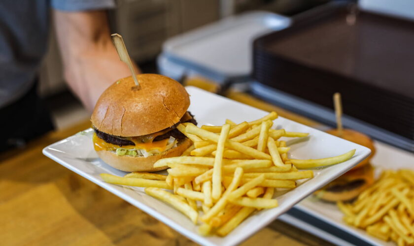 Cette enseigne de restauration rapide est la préférée des Français, surtout pour le prix ! Et ce n'est pas McDo