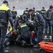 La police néerlandaise arrête 700 militants pour le climat après le blocage d’une autoroute