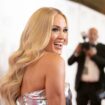 Carrie Underwood to perform at Trump’s inauguration after keeping quiet about her politics