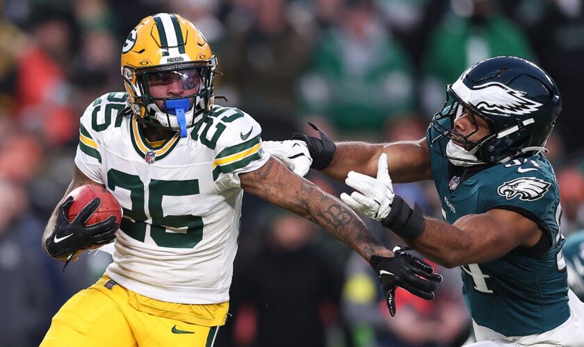 Packers' Keisean Nixon disputes early fumble in wild-card round game, argues Eagles should have been penalized