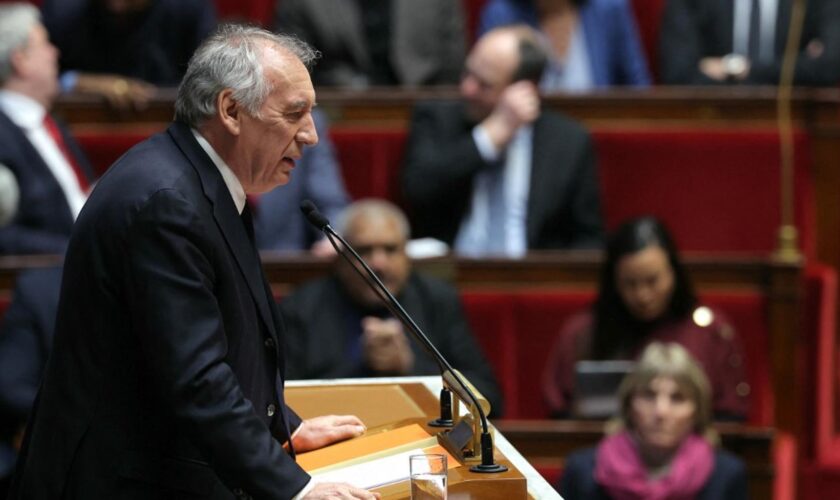 François Bayrou « remet en chantier » la réforme des retraites avec une « méthode inédite »