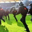 Polizeikosten: Nun hat der Fußball ein Problem