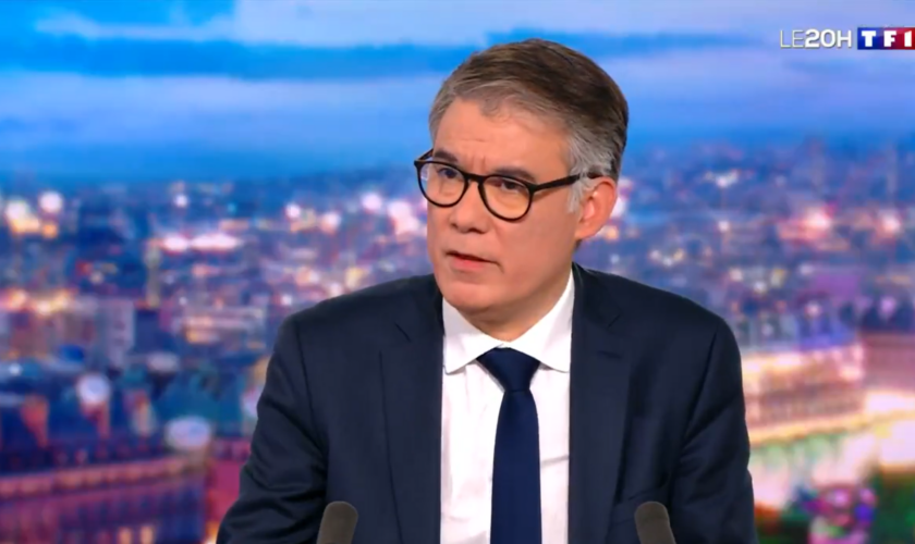 Réforme des retraites : Olivier Faure et le PS « censureront, sauf si » Bayrou répond à leurs demandes