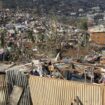 A Mamoudzou, des bâtiments ravagés après le passage en décembre à Mayotte du cyclone Chido, le 8 janvier 2025