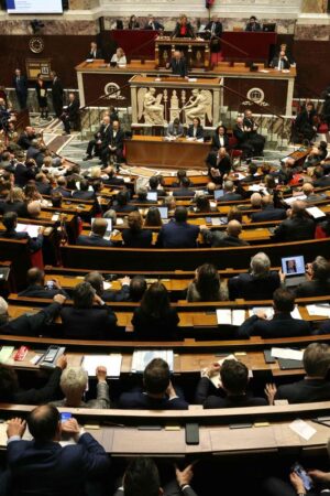 Déclaration de politique générale de Bayrou : à l’Assemblée, les députés ennuyés par un long moment sans surprise