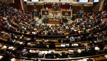 Déclaration de politique générale de Bayrou : à l’Assemblée, les députés ennuyés par un long moment sans surprise