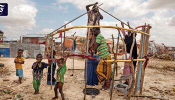 Klimaextreme in Somalia: Sie brauchen den Regen und fliehen vor ihm