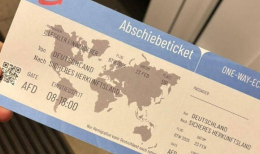 En Allemagne, des tracts de l’AfD en forme de «billet d’expulsion» envoyés à des personnes issues de l’immigration, une enquête ouverte