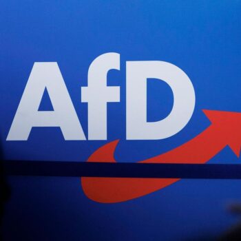 Zusammenarbeit mit der AfD: SPD und Grüne kritisieren CDU für Wahl von AfD-Politiker in Sachsen