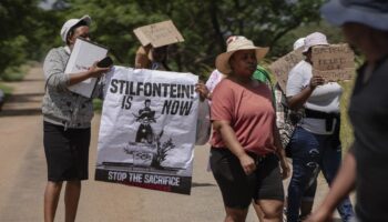 Afrique du Sud : plus de 130 mineurs secourus à Stilfontein, 60 corps extraits