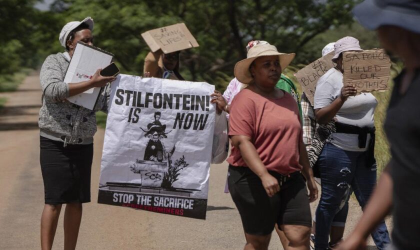 Afrique du Sud : plus de 130 mineurs secourus à Stilfontein, 60 corps extraits