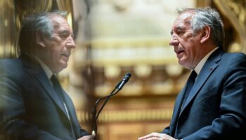 Le Premier ministre François Bayrou s'exprime devant les députés à l'Assemblée nationale à Paris, le 15 janvier 2025