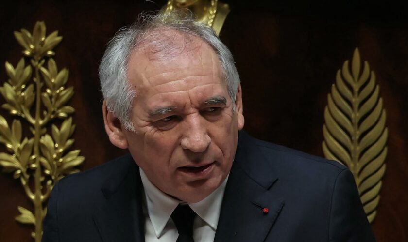 Le Premier ministre François Bayrou, mardi 14 janvier, lors de sa déclaration de politique générale.