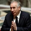 “Pari gagné” pour François Bayrou, qui survit à la motion de censure