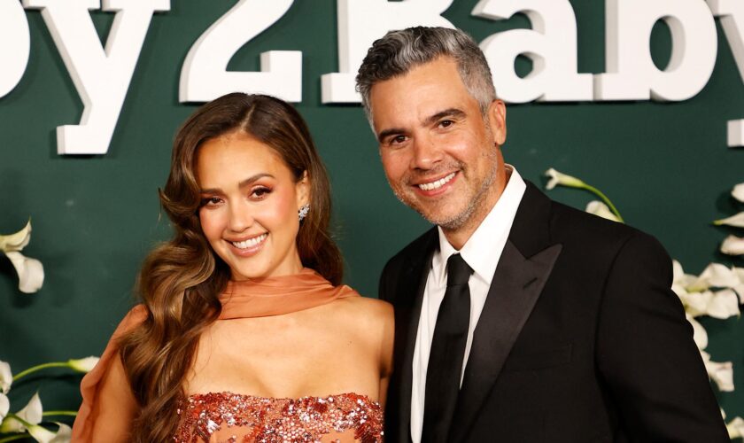 Jessica Alba et son mari Cash Warren divorcent après 17 ans de mariage