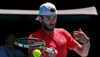 Jacob Fearnley bundled out of Australian Open in straight sets