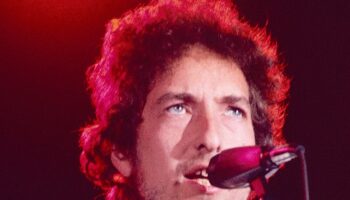 Bob Dylan was washed up and irrelevant – then one electrifying tour saved his career