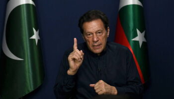 Pakistan : l’ancien Premier ministre Imran Khan condamné à 14 ans de prison dans une nouvelle affaire