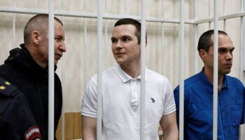 Navalny's lawyers sentenced to years in Russian penal colony