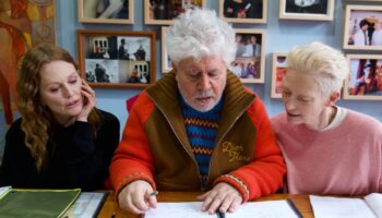 Qui fait la maman et qui fait le papa ? Pedro Almodóvar a la réponse