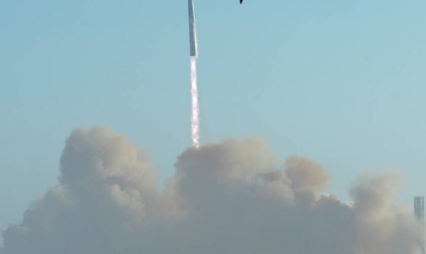 La fusée Starship de Space X clouée au sol après l’explosion en vol de son second étage jeudi