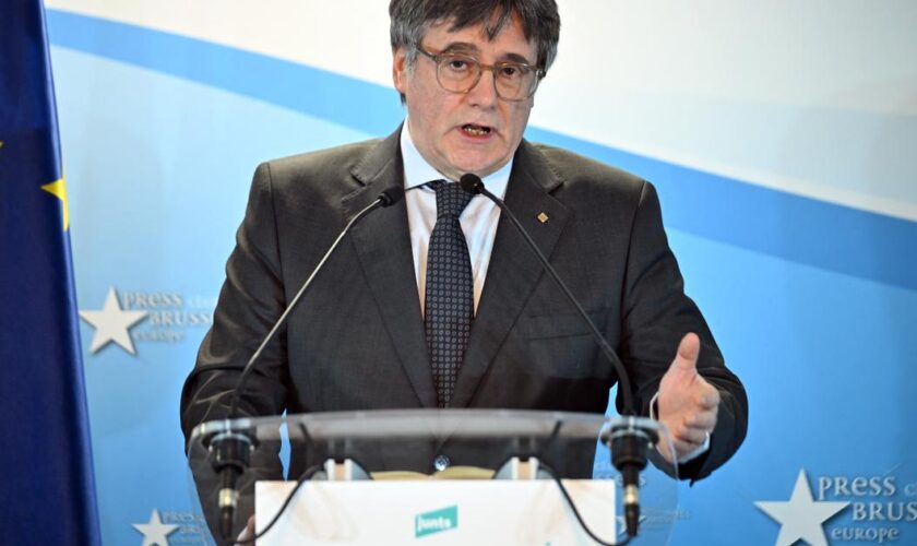 Puigdemont suspend son soutien au gouvernement espagnol : “Le fil se tend, mais ne rompt pas”