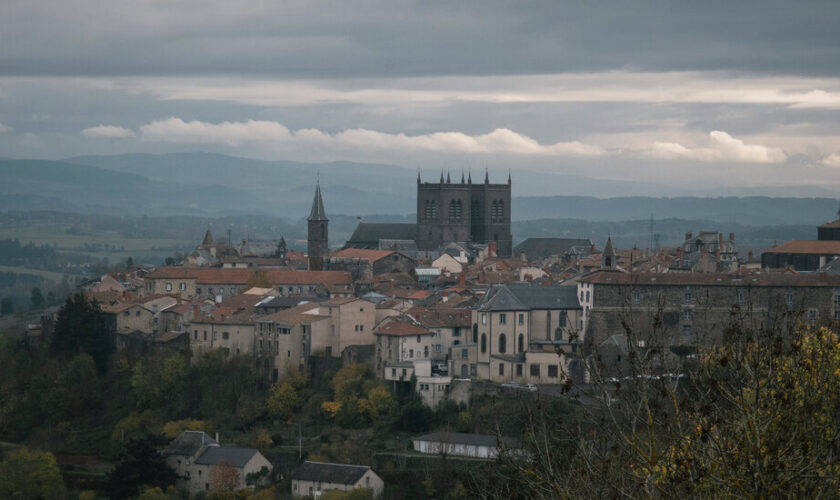 A French Cathedral Turned to Hams to Restore Its Organ