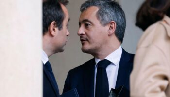 Algérie : Gérald Darmanin veut « supprimer » l’accord permettant à la nomenklatura de se rendre en France sans visa