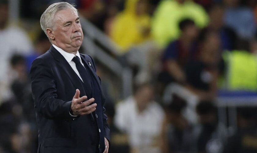 Ancelotti pide un lateral derecho para enero