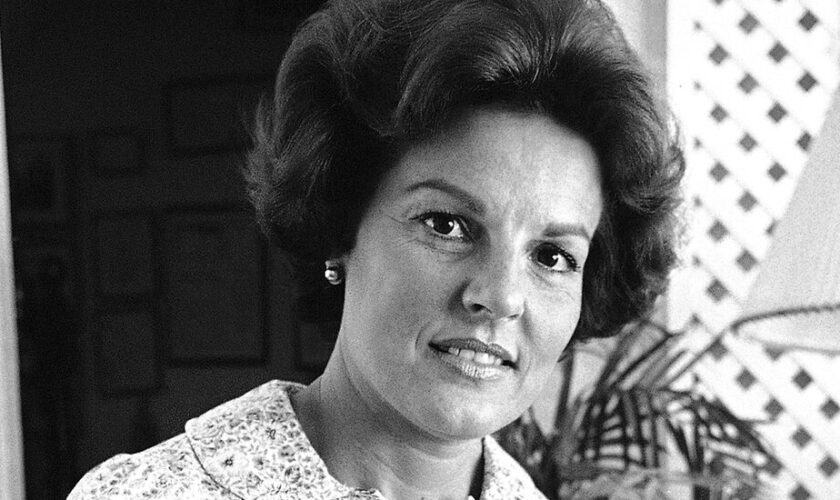 Anita Bryant, Whose Anti-Gay Politics Undid a Singing Career, Is Dead at 84