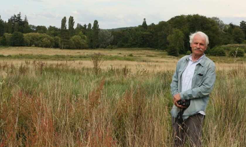 Après l’intrusion de chiens chez lui, Yann Arthus-Bertrand réclame un moratoire sur la chasse à courre