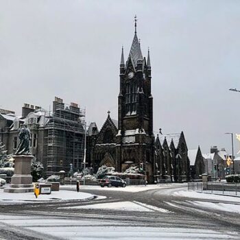 Arctic blast sees five days of Met Office snow and ice warnings as communities face being cut off