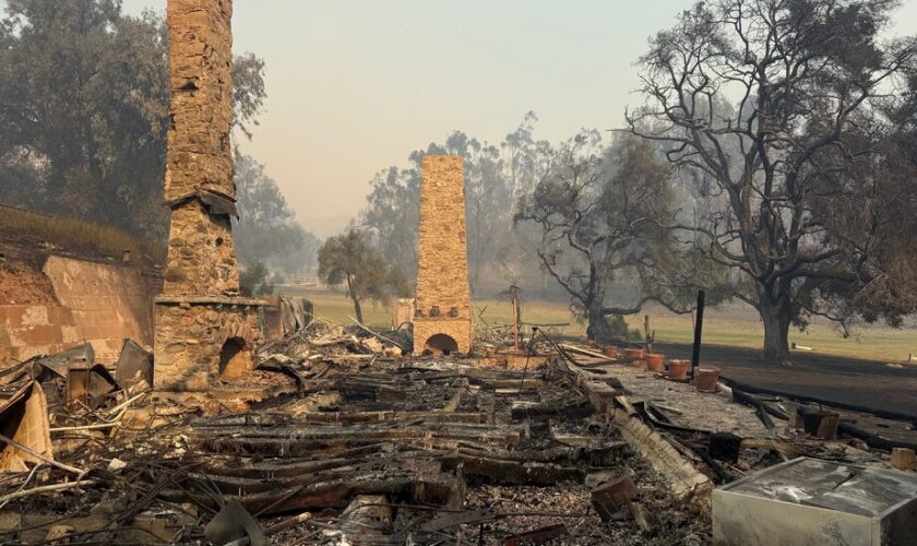 As Wildfire Flames Consume Architectural Gems, a Hit to ‘Old California’