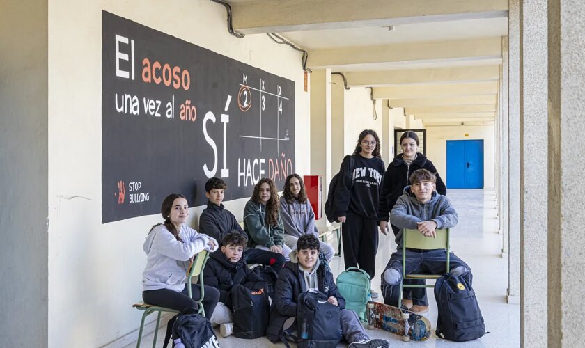 Así ha mejorado la situación en las aulas en el primer año sin móviles: "Más centrados", "mejor convivencia"...