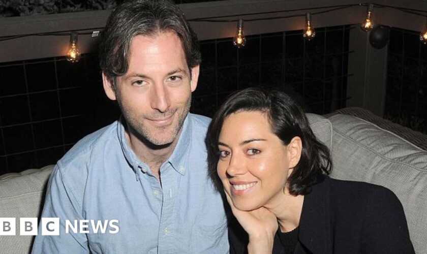 Aubrey Plaza calls husband's death 'unimaginable tragedy'