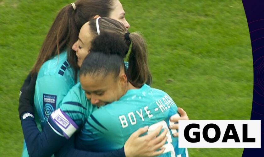 London City Lionesses celebrating - Boye-Hlorkah, Issy Goodwin