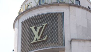 Cambriolage à la voiture-bélier d’un magasin Louis Vuitton à Paris : trois suspects incarcérés