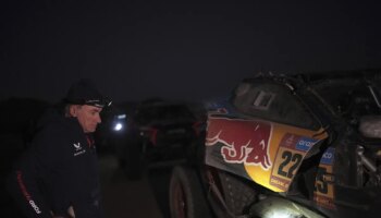 Carlos Sainz abandona el Dakar: "Mis opciones de ganar habían desaparecido"