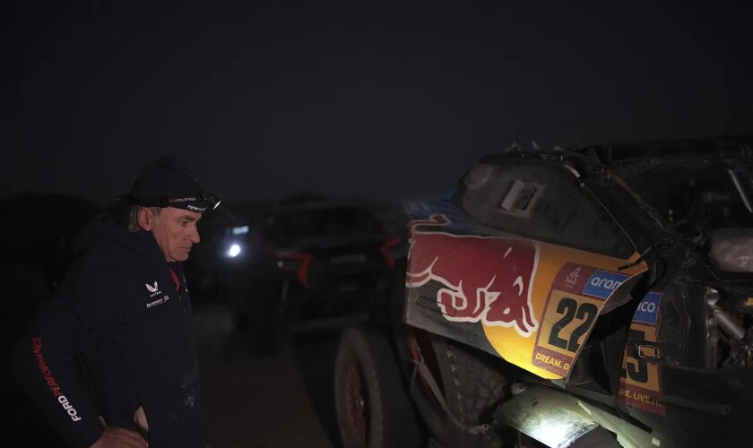 Carlos Sainz abandona el Dakar: "Mis opciones de ganar habían desaparecido"