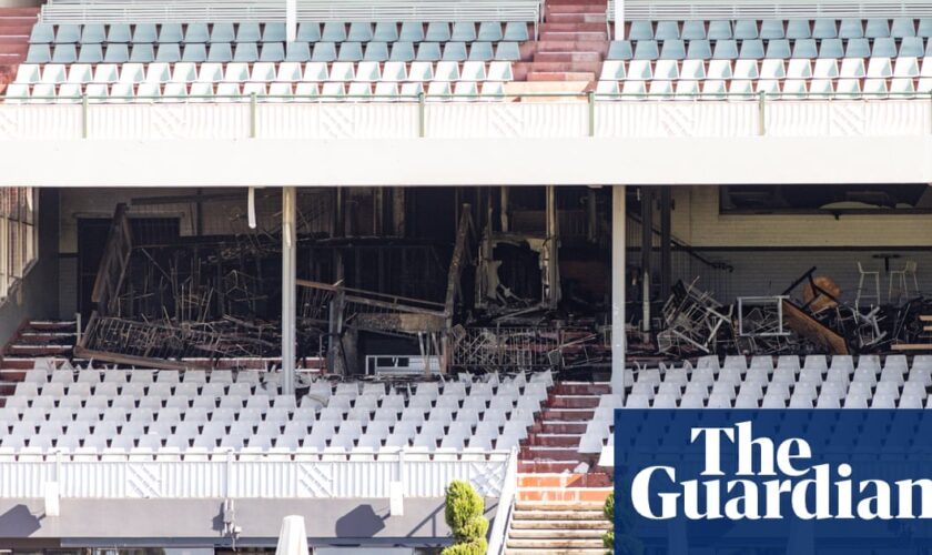 Caulfield Racecourse fire: suspicious blaze engulfs grandstand in Melbourne’s south-east